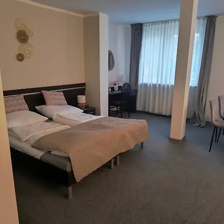 Azyl W Tarsis Eko Park Колобжег