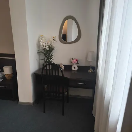 Azyl W Tarsis Eko Park Колобжег