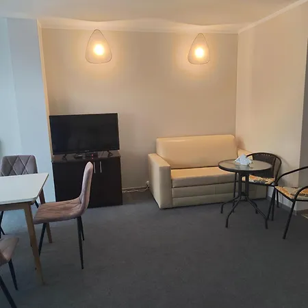 Azyl W Tarsis Eko Park